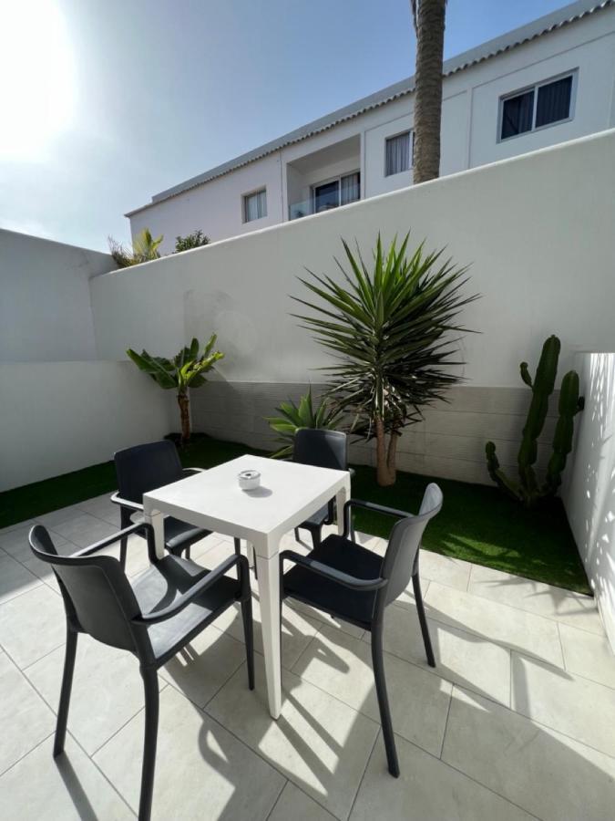 Corralejo Bristol Terrace Apartment Con Giardino Privato Esterno المظهر الخارجي الصورة